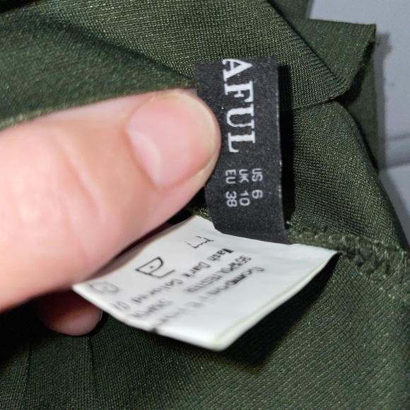 Size 6 Crop Top. Zaful. MUST BE BUNDLED - Picture 2 of 5